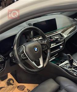 بی ئێم دەبڵیو سیریەس 5